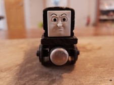 Thomas  Friends Wooden Railway Diesel Flat Magnet Staples 1992 93 Train Tank