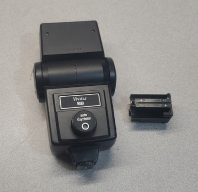 Vivitar 283 Auto Thyristor Flash Untested Used Sold As Is