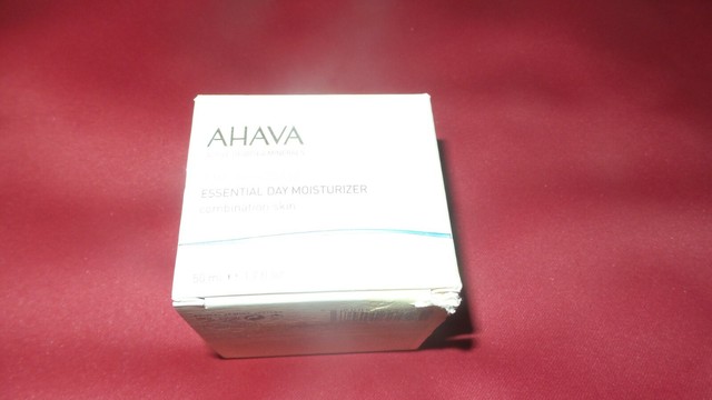 ahava essential day moisturizer combination skin