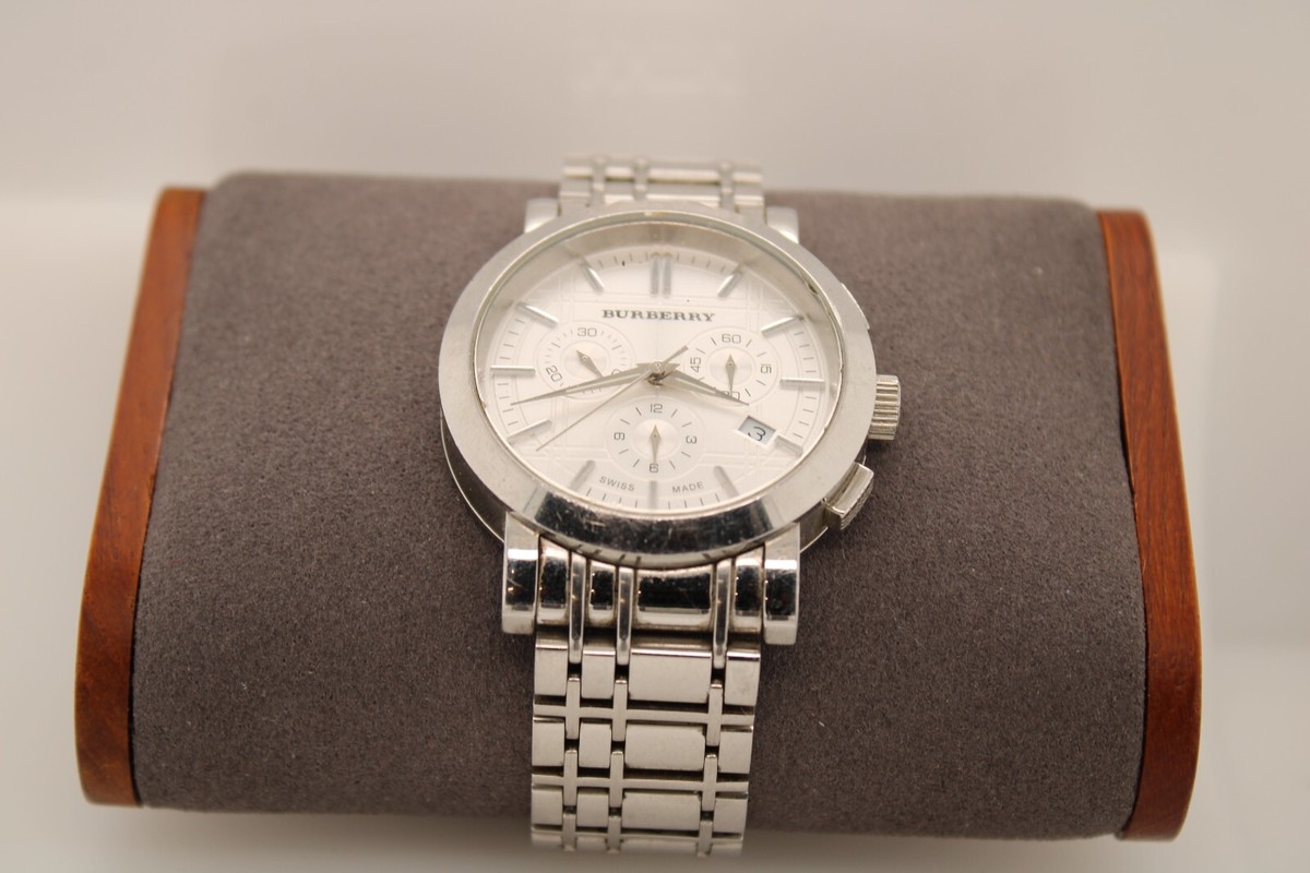 BURBERRY メンズ腕時計 シルバー BU1372 Burberry Heritage Chronograph Men's Watch Model BU1372