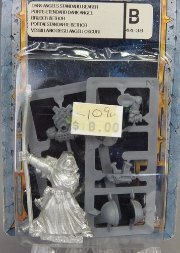 Warhammer 40k 44-38 Dark Angels Portatore di Standard Bethor Peltro Metallo 2000 Fuori Produzione - Foto 2 di 3