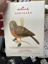 Hallmark Beauty of the Birds LADY ROBIN, 2018
