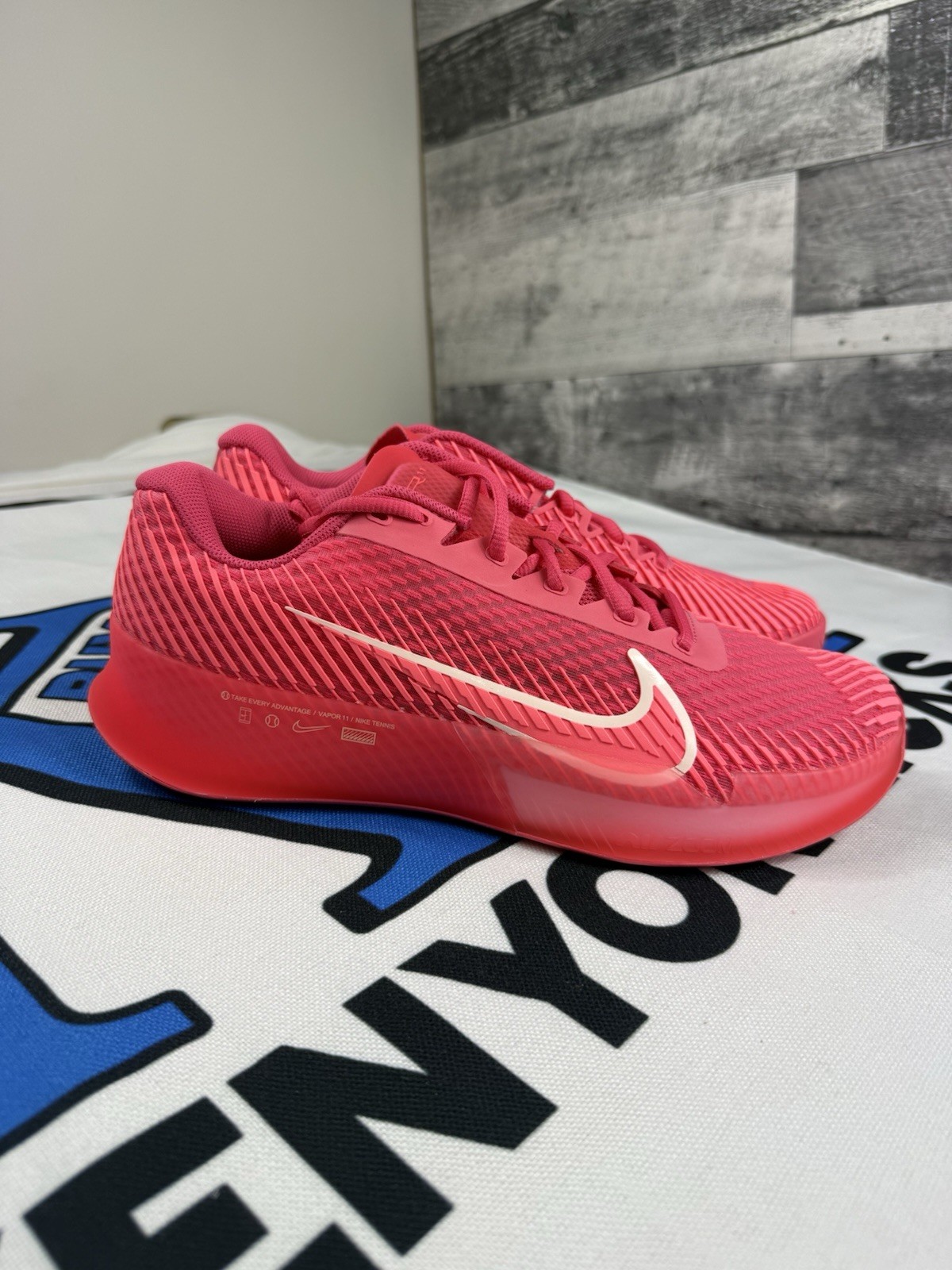 Size 11 Women’s/9.5 Men’s Nike Court Air Zoom Vapor 11 HC Aster Pink DR6965-600 image 9