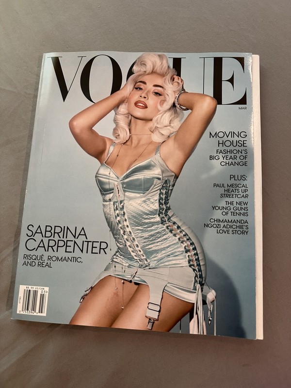 SABRINA CARPENTER USA VOGUE FASHION MAGAZINE MARCH 2025,NO Lable!!