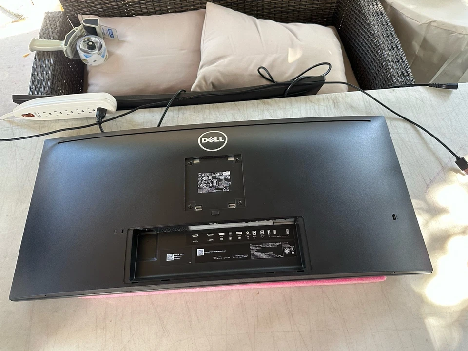 Dell UltraSharp U3415W 34" Ultra Wide 1440p Curved LED Monitor /NO Stand - Image 3 of 4