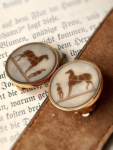Hermès Vintage Signed Horse & Groom Clip Earrings Equestrian Figural – Mirrored - Picture 3 of 6