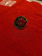 Disney Lorcana Ruby Anstecknadel / Pin Rot Rubin