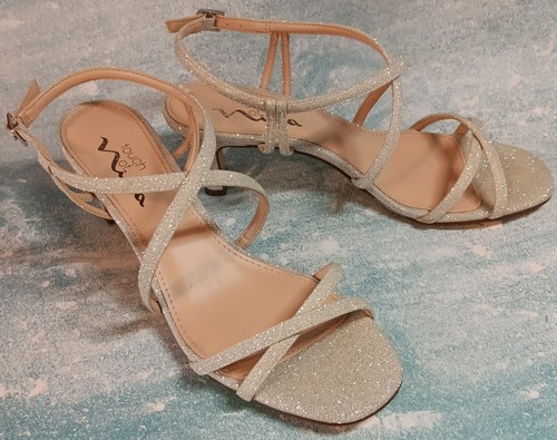 Nina Barret-YS Womans Sz. 8 Silver W Wedge Heels Homecoming Dance Wedding - Picture 7 of 9