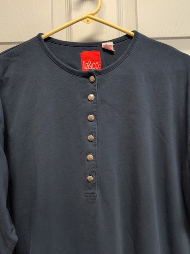 Women's Navy Blue Top Size L Stretchy Long. Sleeve 6 Button Liz & Co - Picture 2 of 4