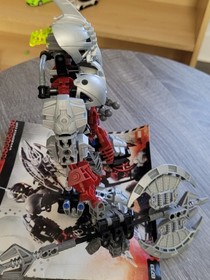 LEGO Bionicle 8733 Axonn Complete Titan Warrior READ DESCRIPTION