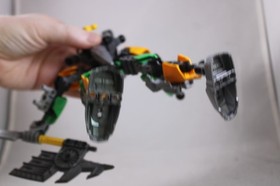 INCOMPLETE - Lego Bionicle Lewa Master of Jungle 70784 MISSING PARTS