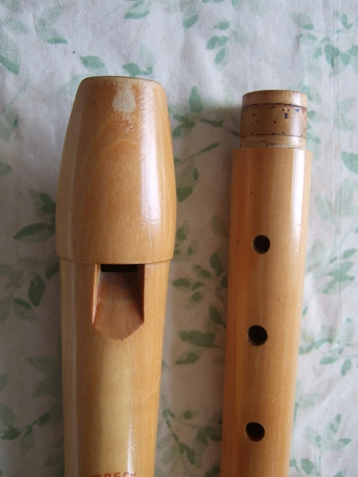 Moeck Tuju 236 Alto / Treble Recorder, Baroque,  Maple,  Visibile Signs of Use - Image 3 of 4