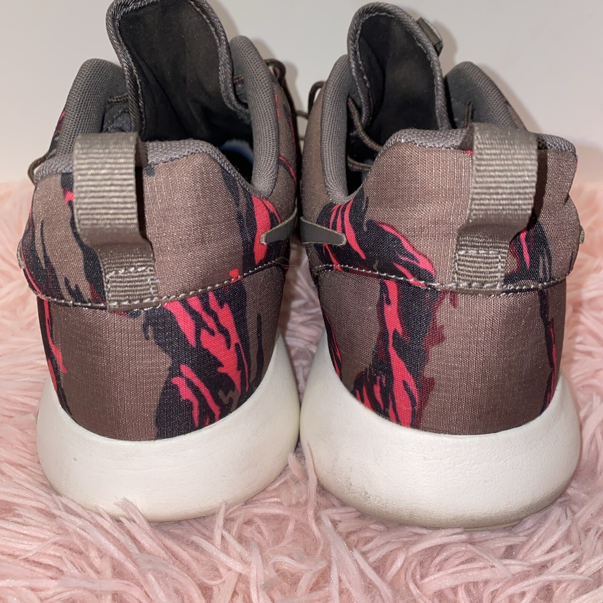 Nike Men’s Size 11.5 Roshe Run Running Shoes Petra Brown Tiger Camo GPX Nike Roshe Run Tiger Camo Khaki Men main image 2