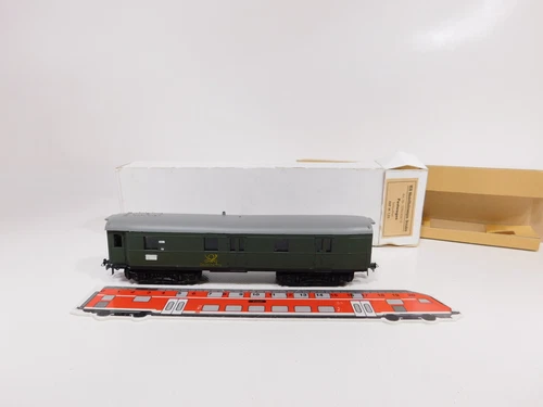 DY770-0,5# Schicht VEB H0 DC 426/15 Postwagen Deutsche Post 4876 Licht NEUW+OVP