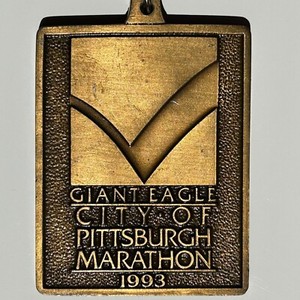 VINTAGE 1993 City of Pittsburgh Marathon Finisher Medal by Giant Eagle