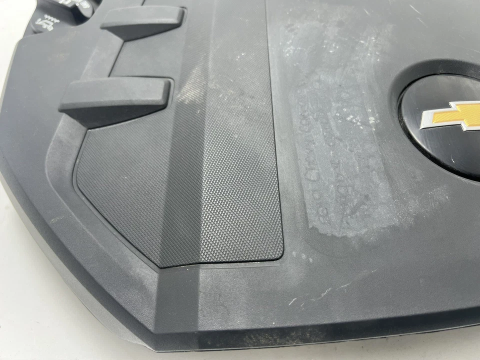 2019 Chevrolet Camaro Lt 3.6 Engine Cover OEM - Image 3 of 4