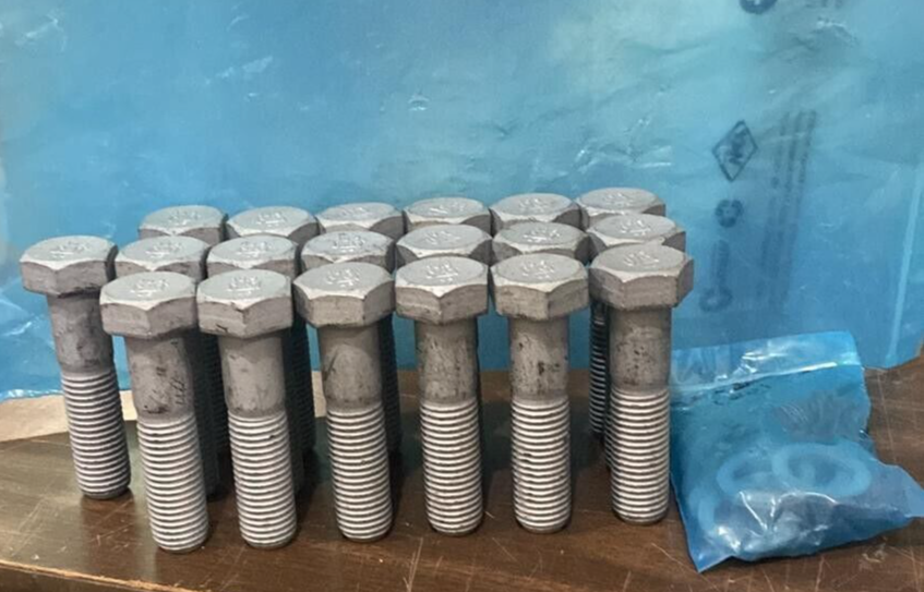 7X-2489: HEX HEAD CAT LE BOLT 10.9 ~LOT OF 19 WITH 20 3E-6501