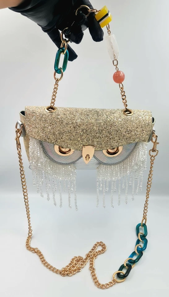 Bolso sin asas de edición limitada con diseño de búho brillante con correa de cadena colorida Fashion Love Foto 3 de 4