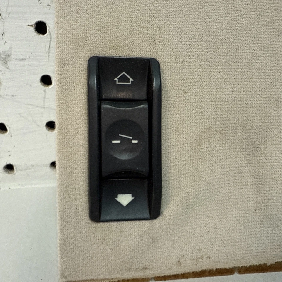 Panel de interruptores de consola superior techo corredizo BMW E39 540i 99 OEM Foto 2 de 4