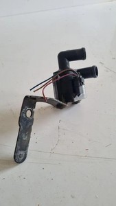 VW CADDY III Furgon 2KA, 2KH, 2CA, 2CH Autonomer Heizungsumwälzmotor 34170274