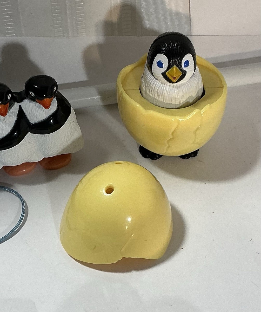 Happy Feet Carl's Jr. Hardee's Toys-Mumble-Time To Hatch-Amigos