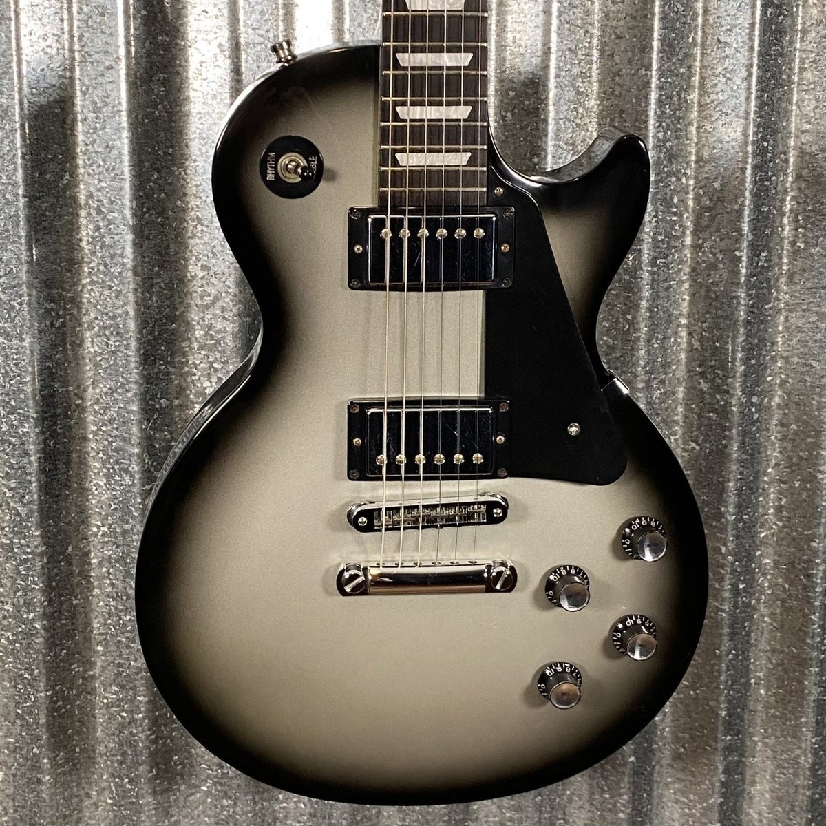 Gibson Les Paul Studio 2009 Silverburst Guitar & Case #0397 Used