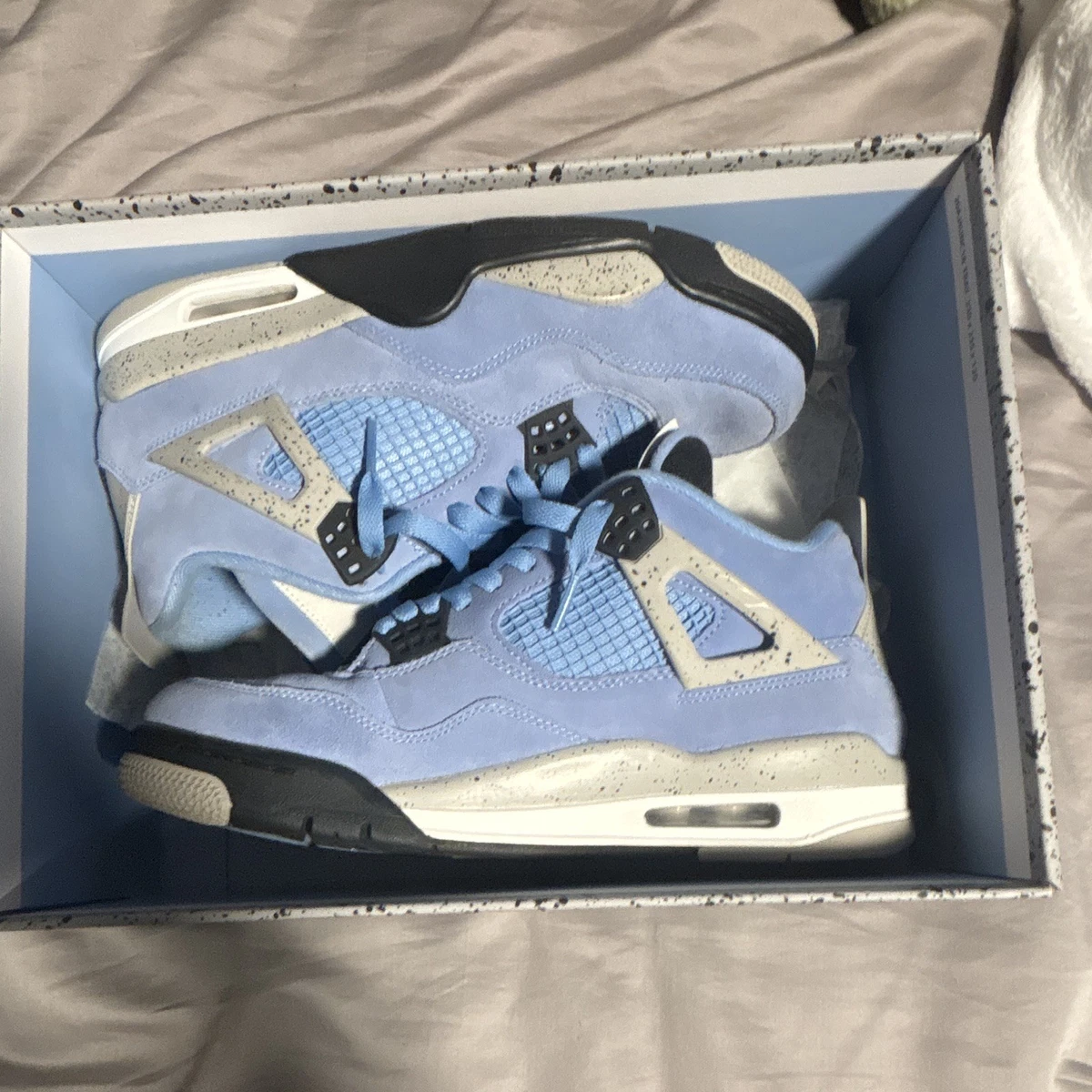 Jordan 4 Retro Mid University Blue for Sale | Authenticity