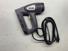 Grapadora eléctrica con cable STANLEY herramientas de mano 120 V 60 Hz 10 AMP TRA grapas (TRE550)