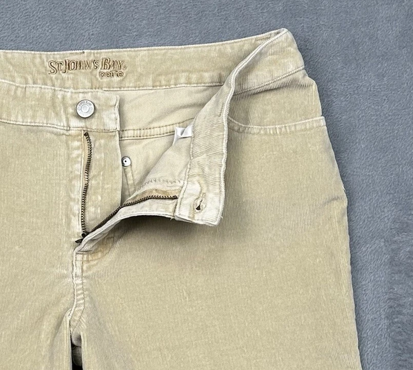 Pantalones de pana St Johns Bay para mujer Petite 12P (32x28,5) beige tostado bota elástica Foto 3 de 4