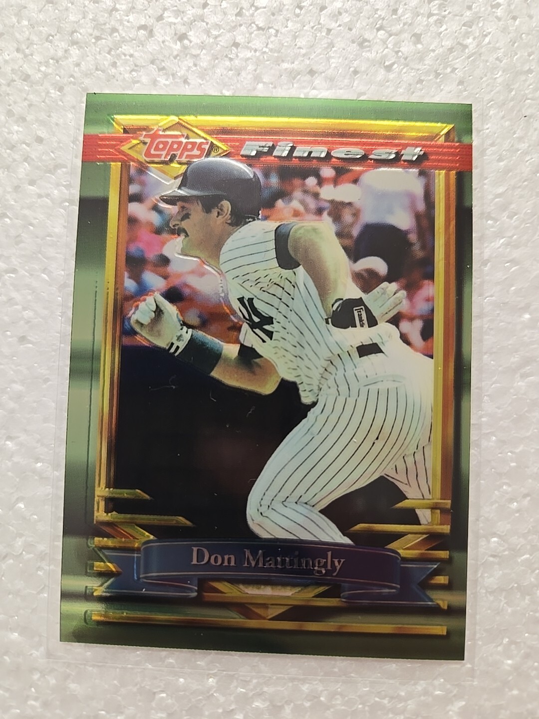 🔥  1994 Topps Finest REFRACTOR #392  Don Mattingly, New York Yankees, RARE