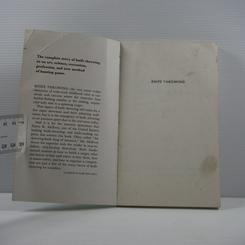 Knife Throwing A Practical Guide by Harry K McEvoy 1981 vintage paperback book - Picture 4 of 17