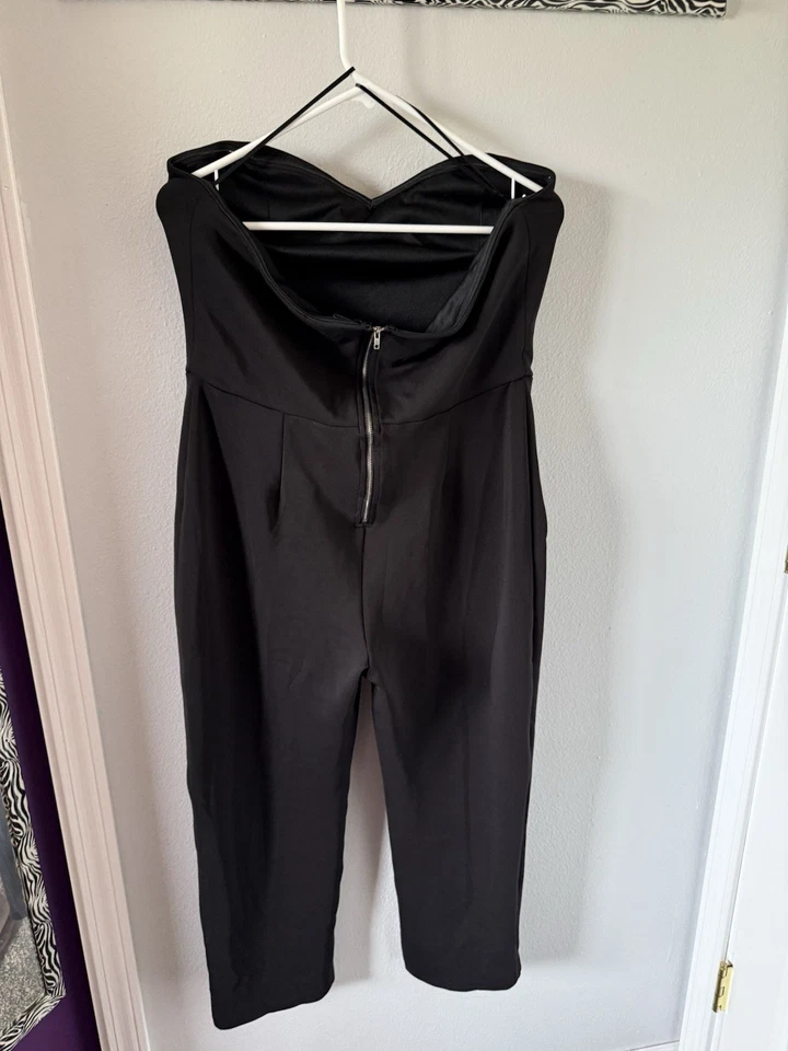 Mono pantalón sin tirantes Foto 2 de 3