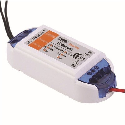 LED Treiber 28W 100W 8A Konstantstrom 12V DC Netzteil 90-240V mit Schutz DE