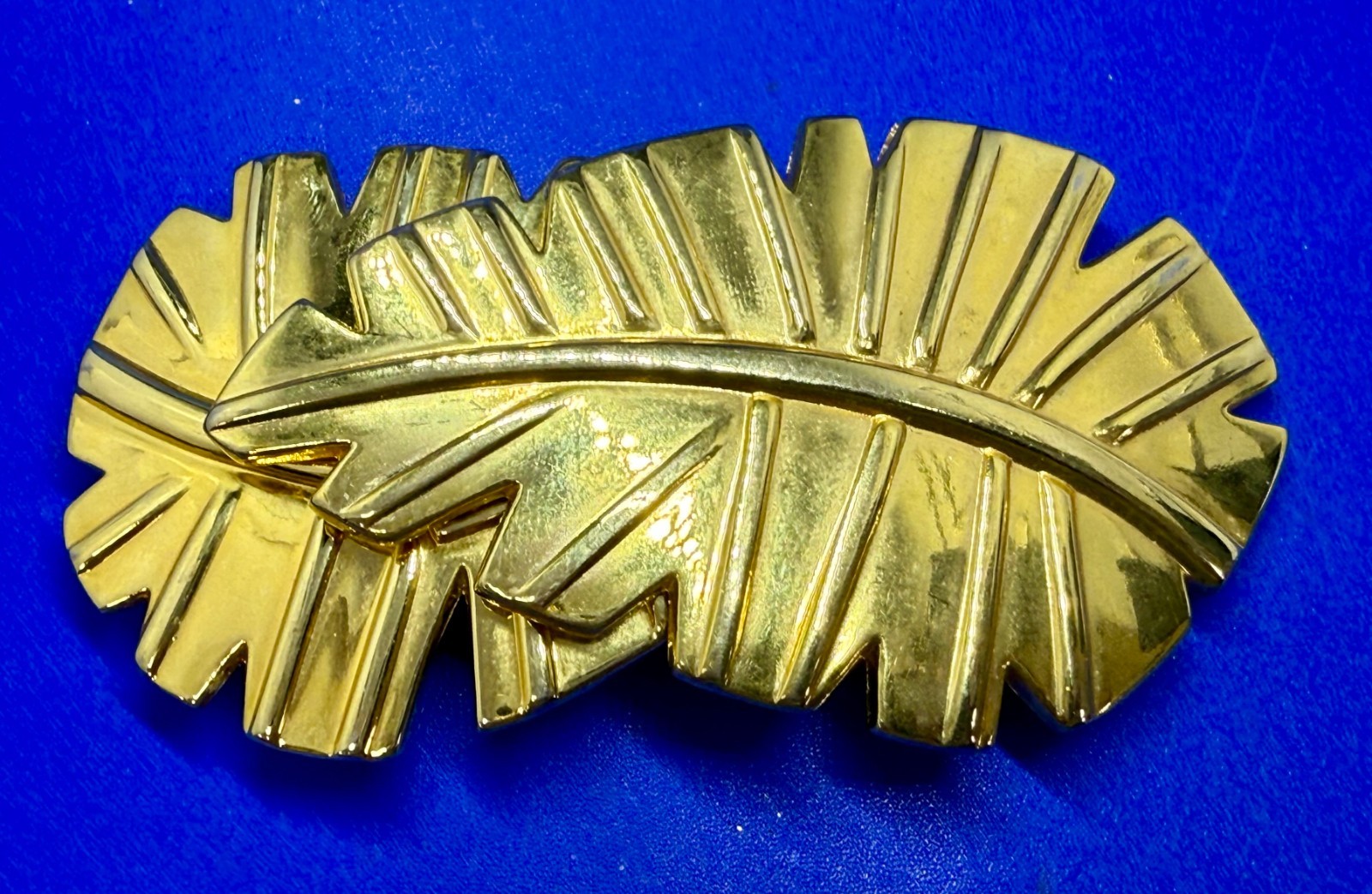 Unique Leaf Leaves Interlocking Two Piece Vintage… - image 1