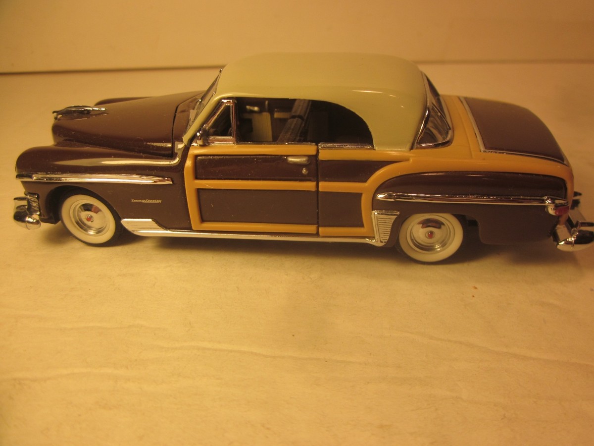 FRANK. MINT 1/43 DIECAST CLASSIC 
