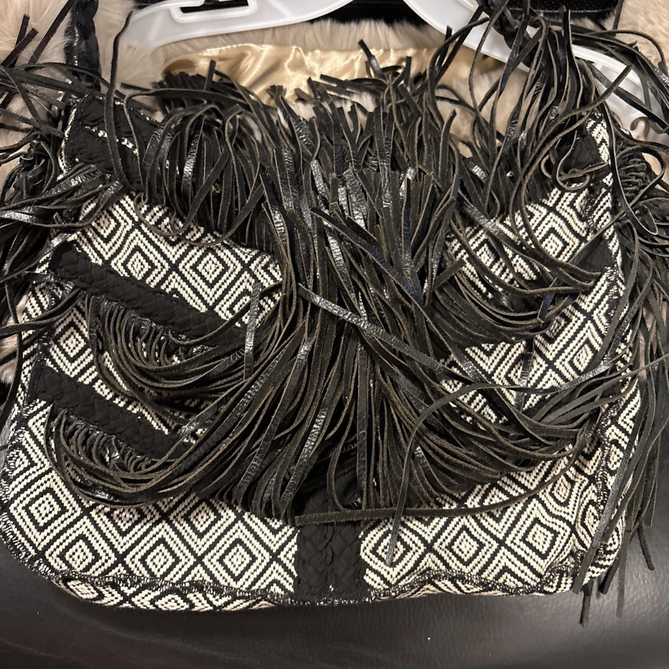 Sam Edelman черный белый бахрома наплечная сумка - Изображение 2 из 4