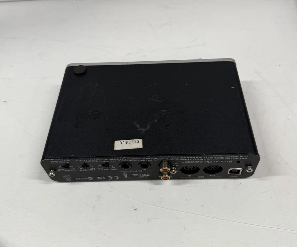 Roland QUAD-CAPTURE UA-55 Black Audio Interface 24Bit 192kHz AUTO-SENSE - Image 3 of 4