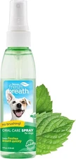 TropiClean Fresh Breath Oral Care Spray for Dogs & Cats – Mint Breath Freshener