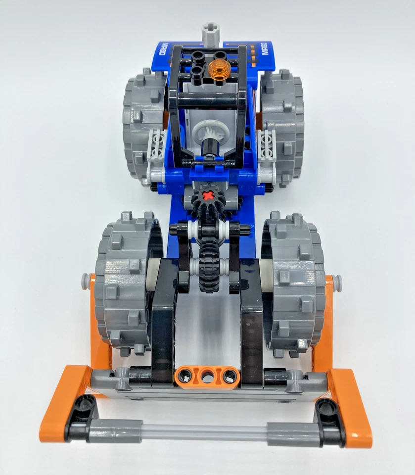 LEGO Technic 42071 Dozer Compactor, foto 3 di 5