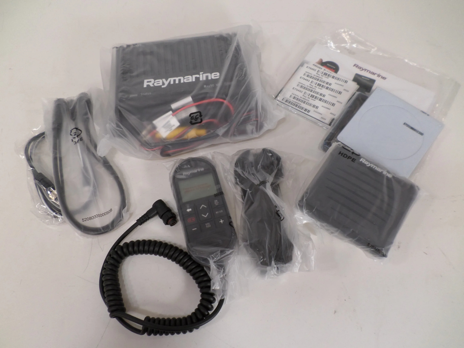 Raymarine RAY90 E70492 Black Box Marine VHF System - New