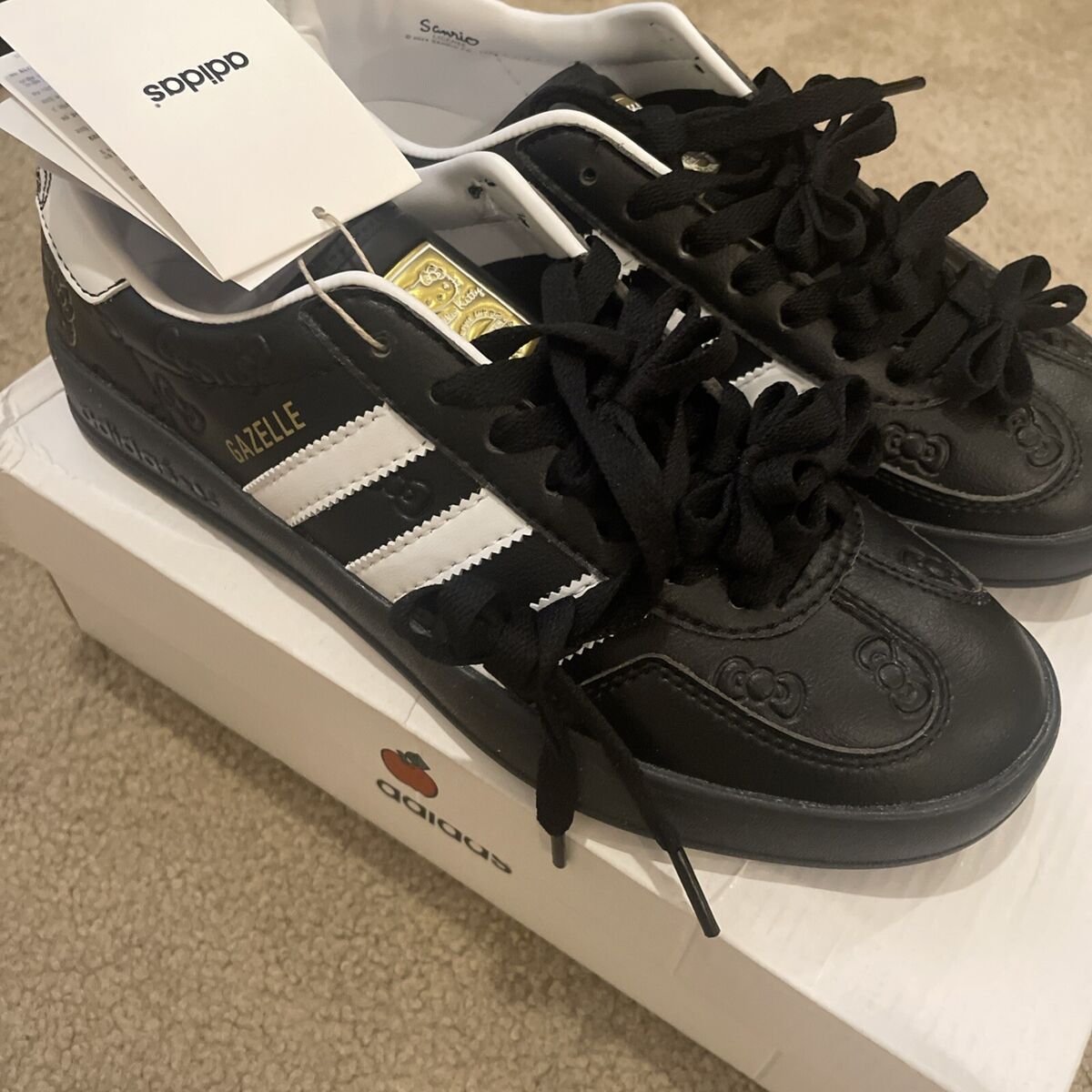 US SELLER adidas x Hello Kitty Gazelle Shoes Kawaii Black US SELLER adidas x Hello Kitty Gazelle Shoes Kawaii Black