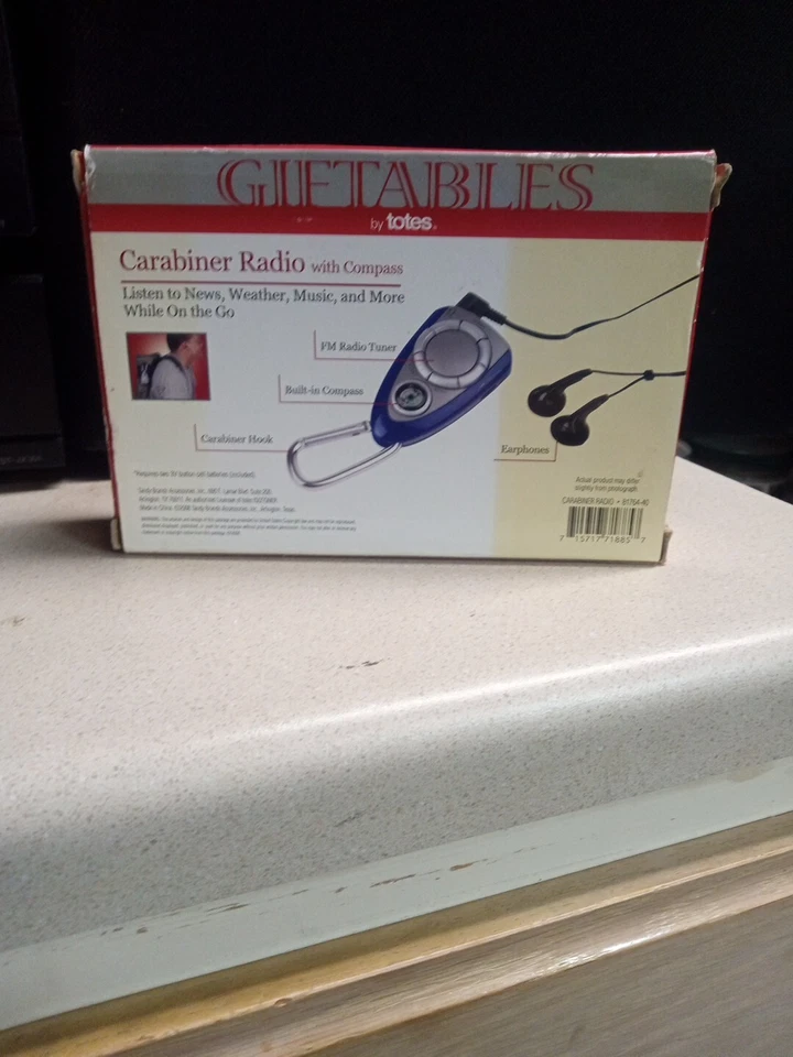 Giftables by Totes - Carabiner Radio With Compass- New In Box. - Image 3 of 4