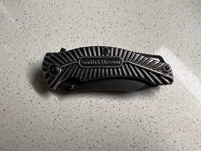 Smith & Wesson Metal Leaf Steel Pocket Knife