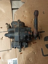 Pompe direction assistée Mercedes 208