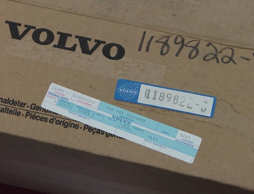 Volvo NIB  N.L.A.  Power Heated 740 Mirror Kit for up to 1991. Free Euro Ship!!