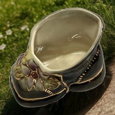 VINTAGE CERAMIC GOLD TRIM BABY SHOE PLANTER