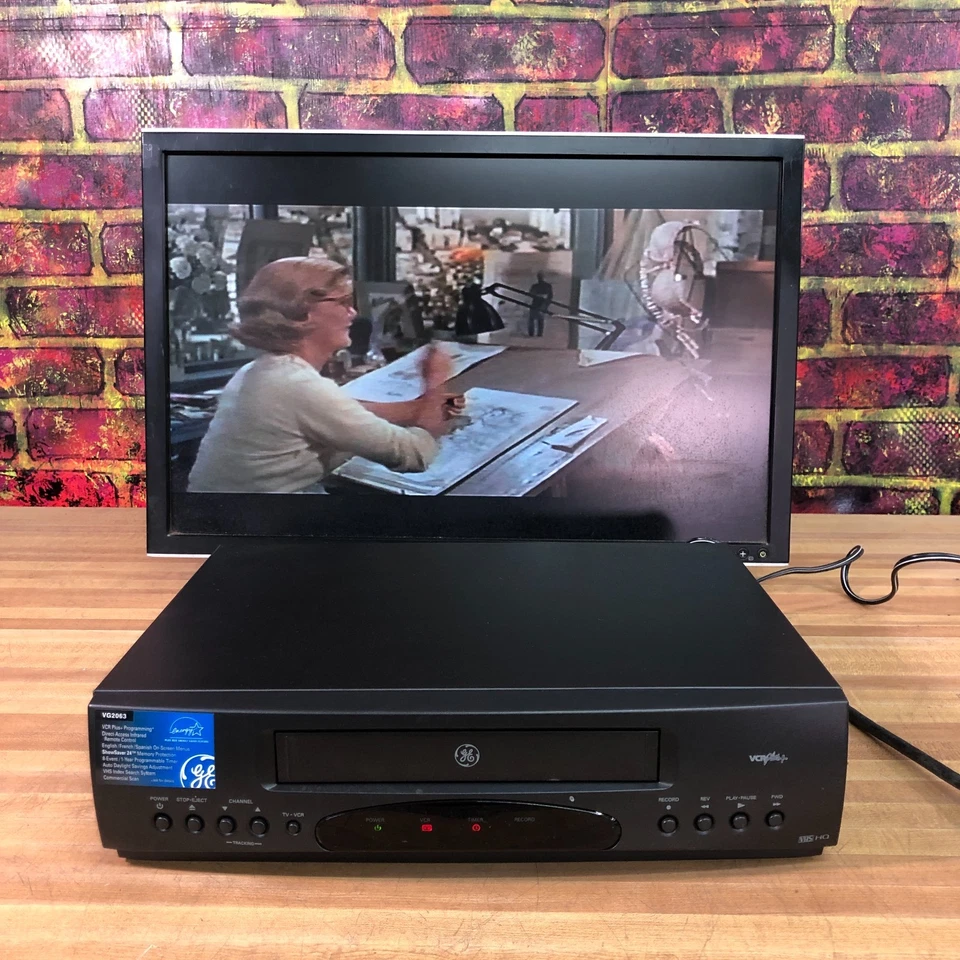 Reproductor de casete de video VHS GE VCR VG2063 4 cabezales sin control remoto PROBADO ¡Gran imagen! Foto 3 de 4