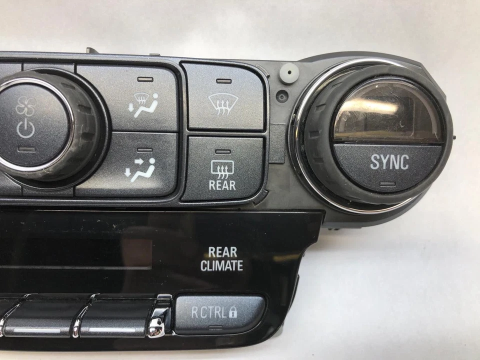 2017 - 20 GMC Yukon Tahoe Dual Zone Heater A/C Control Dash Mount OEM 84164477 - Image 4 of 4