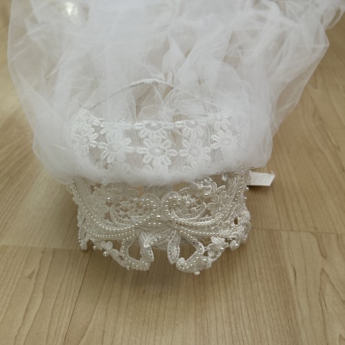 Knee Length Headpiece Bridal Veil. Beautiful Lace And Beads. ￼