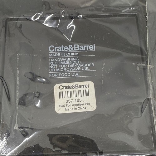 4 Crate And Barrel Red Appetizer Dessert Plates w Napkins Christmas Hostess Gift - Picture 11 of 13